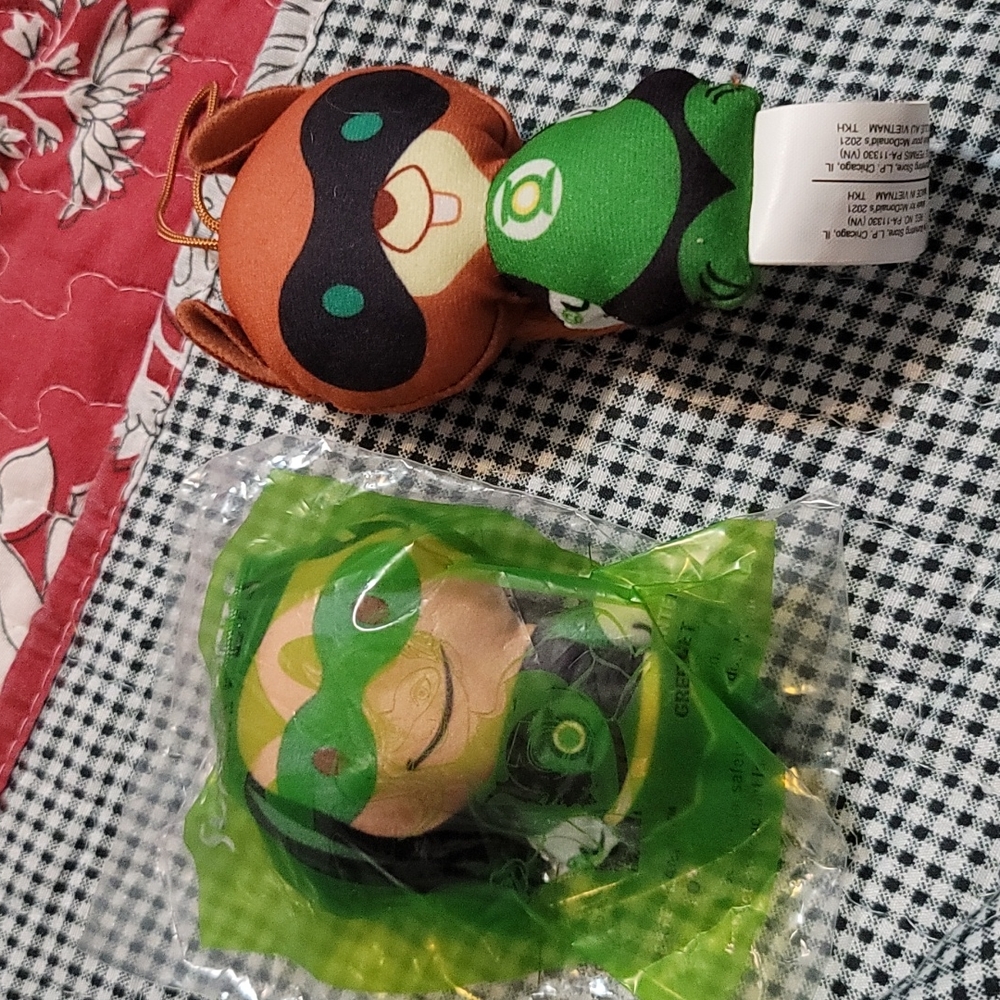 Set of 2 Super Pets Green Lantern and Chip the Squirrel Hanging Plush